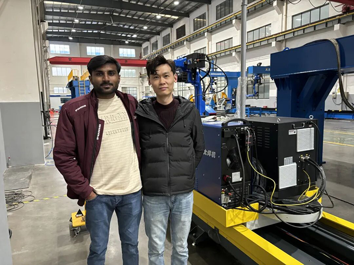 和记娱乐官网智能焊接机器人：钢构厂升级的不二之选